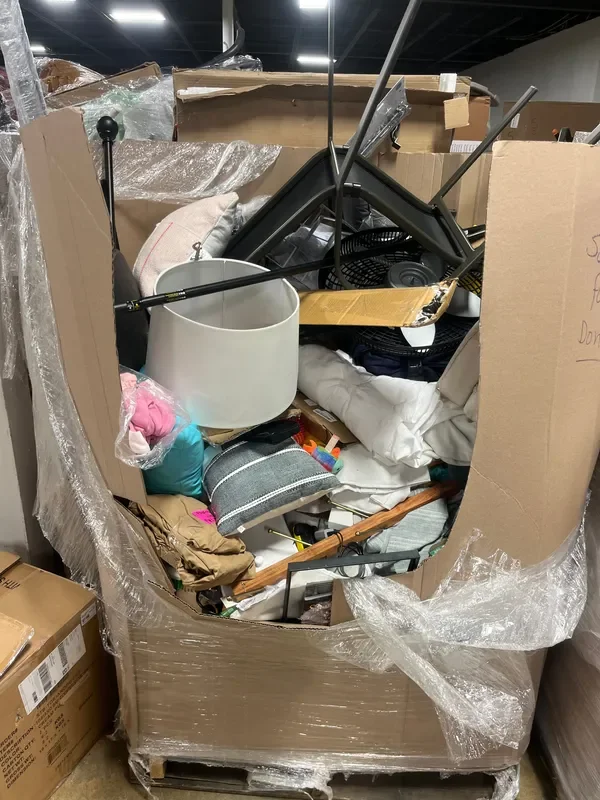 1 pallet of mixed goods