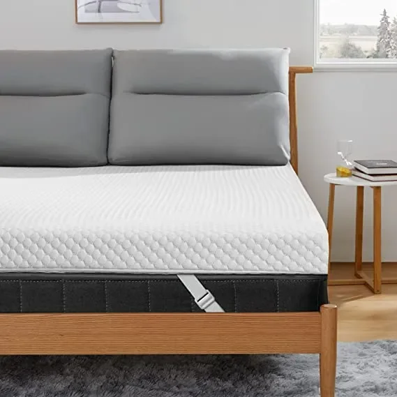 3 Inch Memory Foam Topper Infused Cooling Gel Supportive Mattress Topper Anti-Slide with Ventilated High Density Design Relieving Pains in The Back & Neck Improving The Sleep, King, White