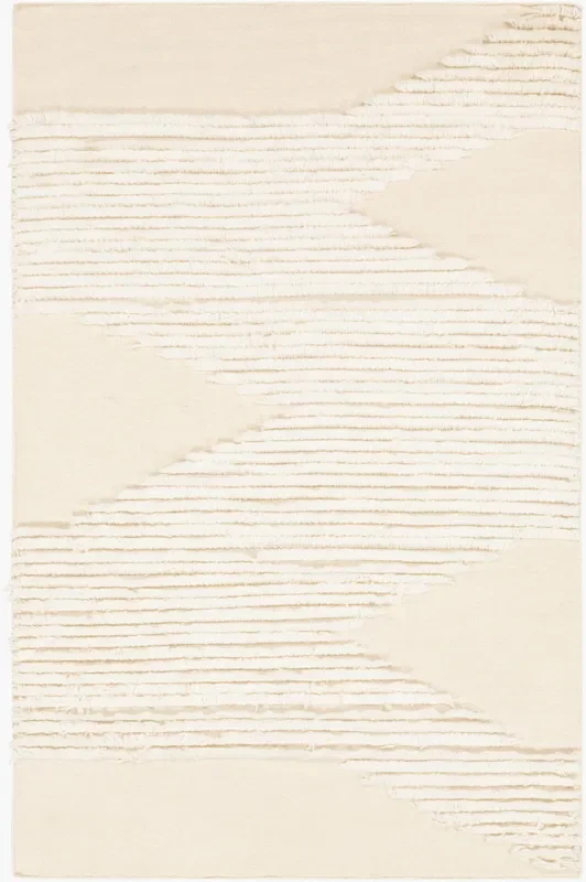 Apache APA-2301 5′ x 7′ Handmade Wool Area Rug