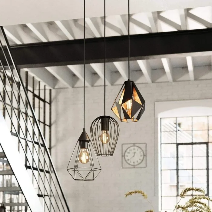 Distaff Multi-Light Black Pendant