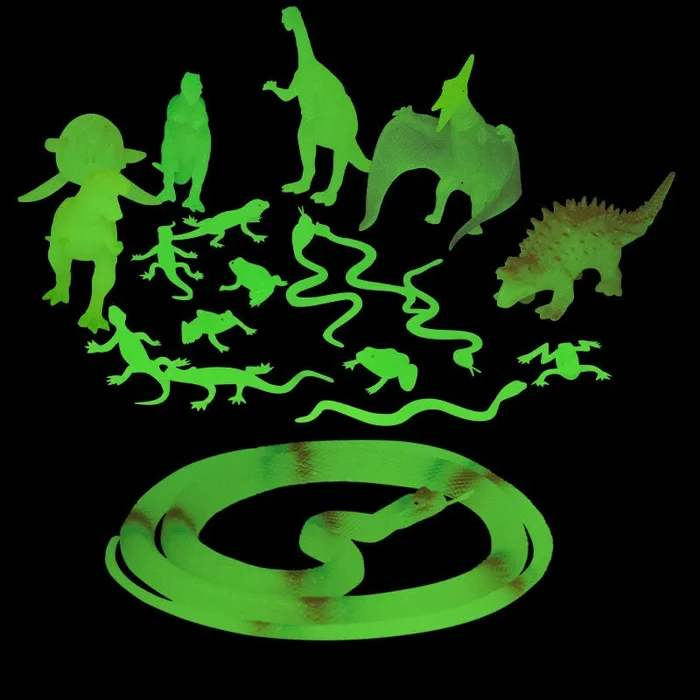 Glow In Dark Toy Set 19 Dinosaur & Reptile Figures