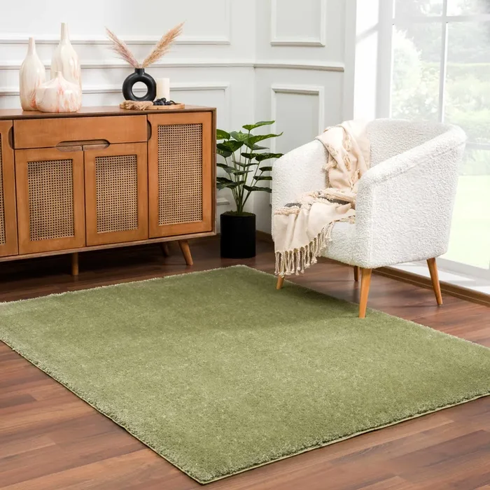 Hauteloom Heavenly HVL6207 Green Machine Made Polyester Rug