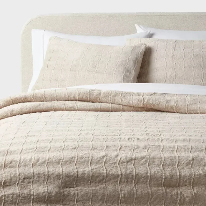 Luxe Sculpted Faux Fur Comforter and Sham Set King
