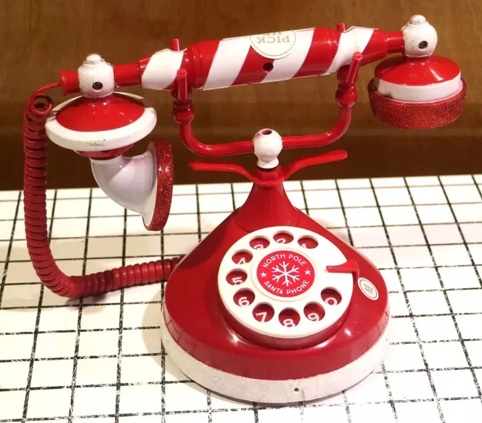 North Pole Santa Phone Telephone Rings Talks Santa Phrases Works