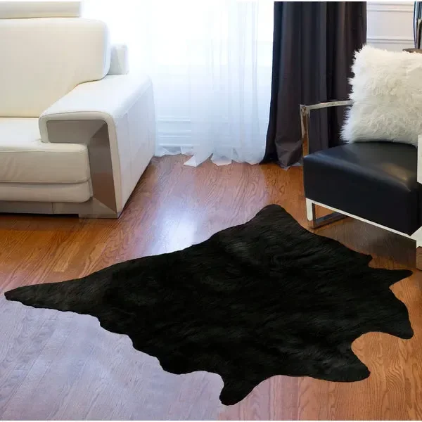 Pinehurst Tufted Area Rug in Black 4’3″x5′