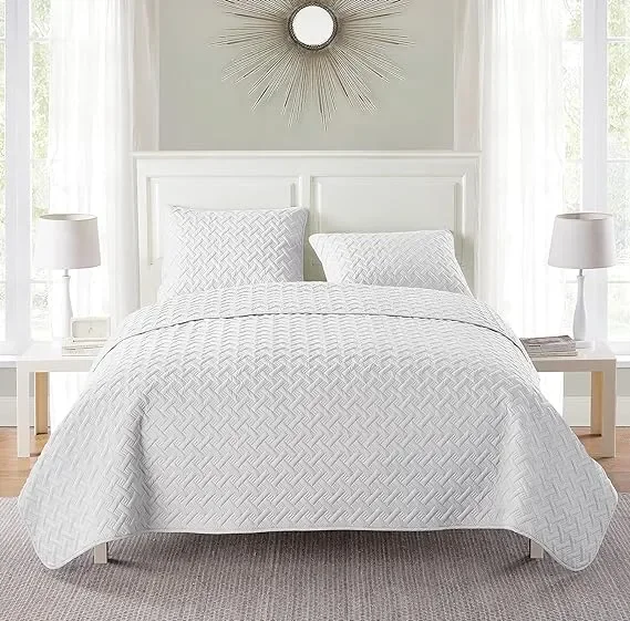 Quilt Super Soft Reversible Bedding, Perfect for All Seasons, Full/Queen, Nina White