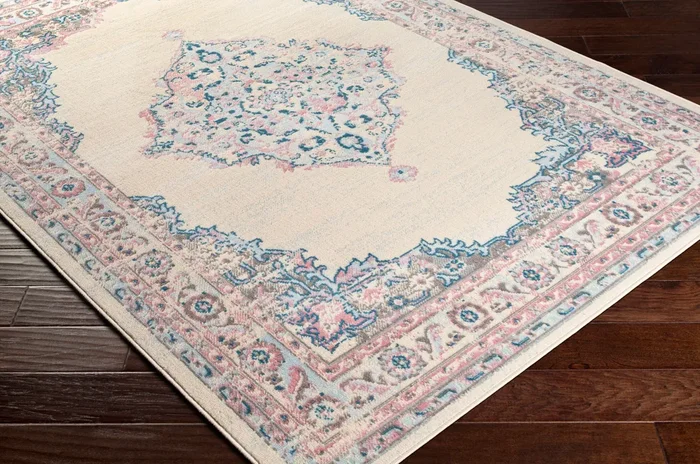 Ustad UST-2321 5′ x 7′ Machine Woven Area Rug