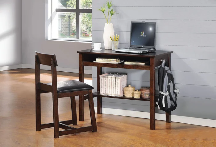 Vester Desk