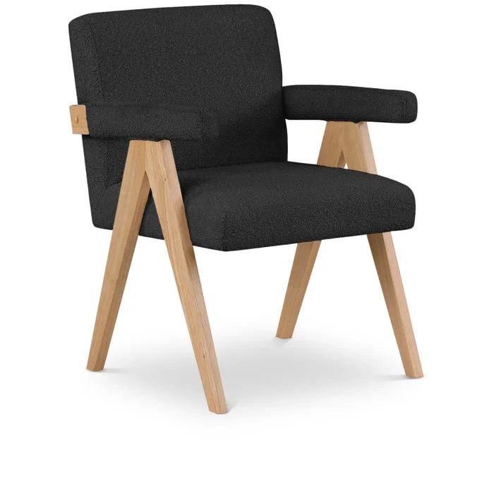 Woodloch – Fabric Accent Chair