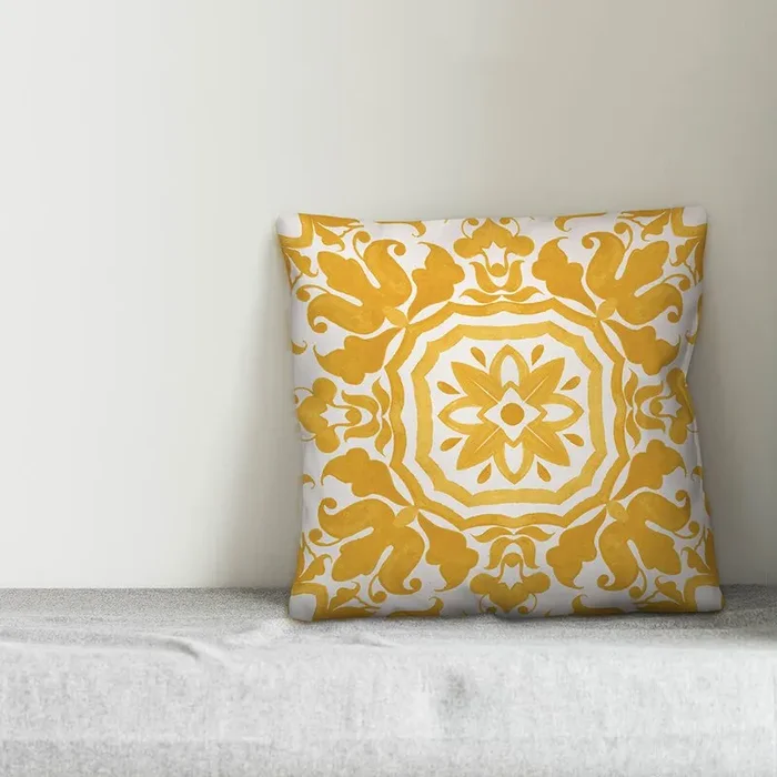 Yellow Hubbert Watercolor Damask Tile Throw Pillow K8171